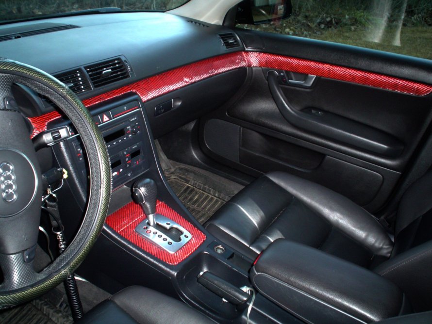 Audi a6 c4 красный салон
