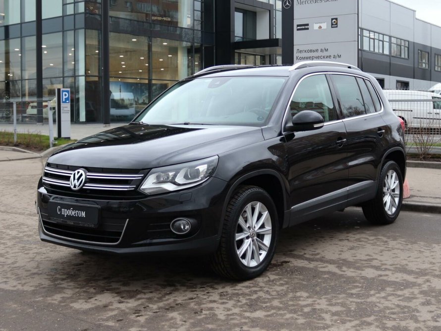 Volkswagen Tiguan черный 2013