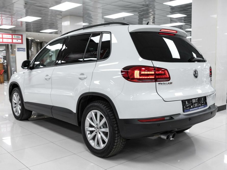 Volkswagen Tiguan 1 поколение