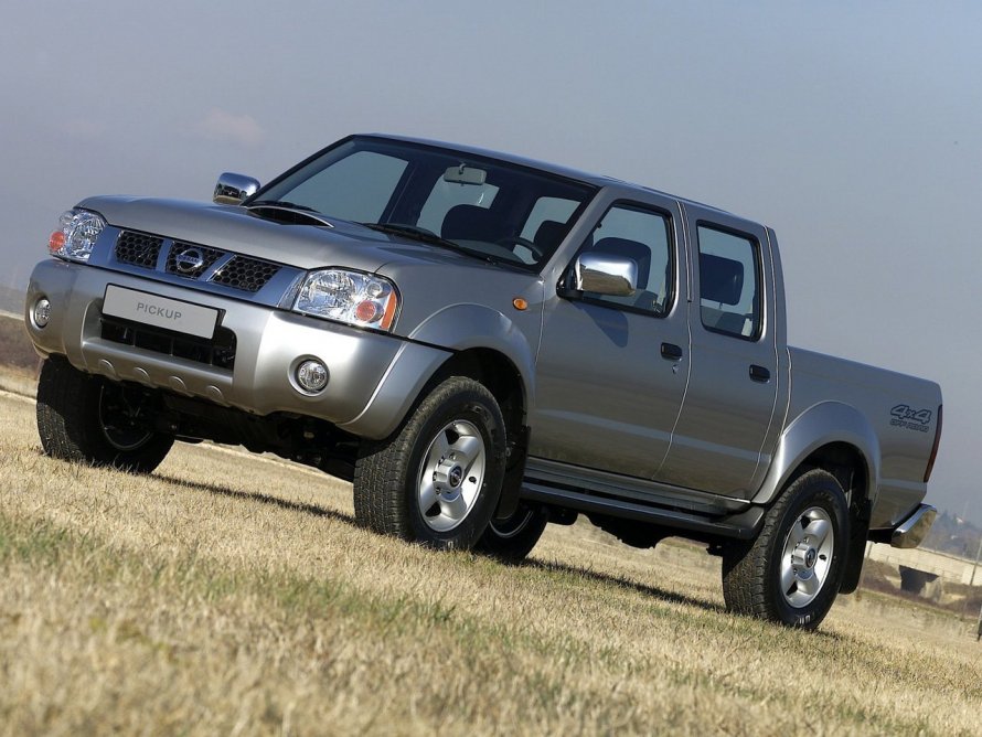 Nissan Navara 2000