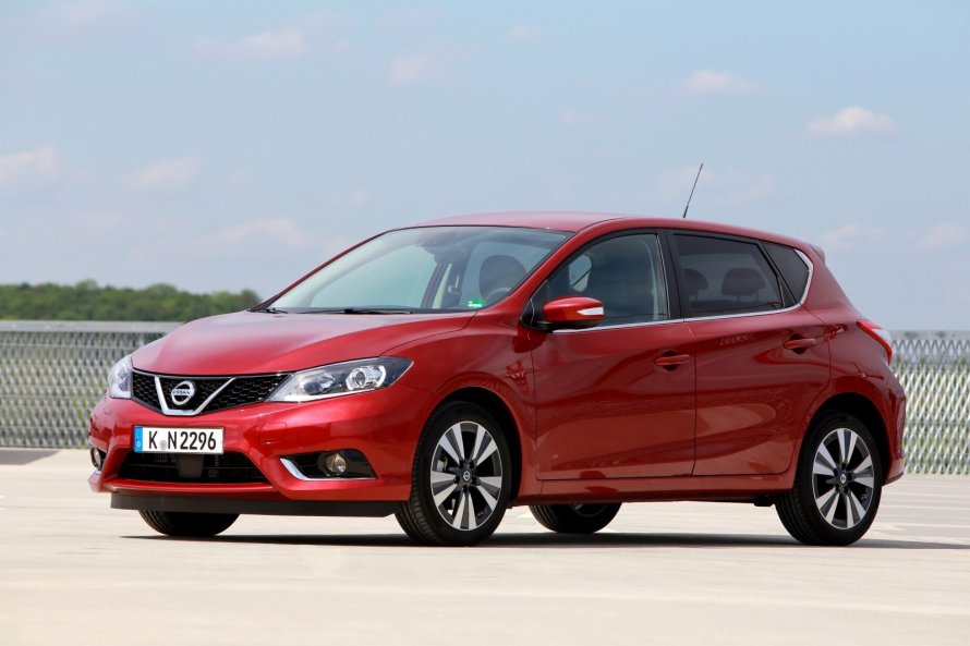 Nissan Pulsar хэтчбек