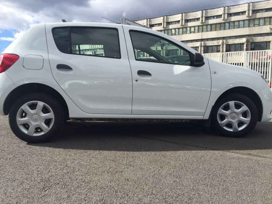 Renault Sandero 2014 белый