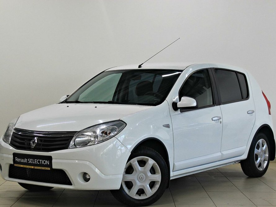 Renault Sandero 2018 белый