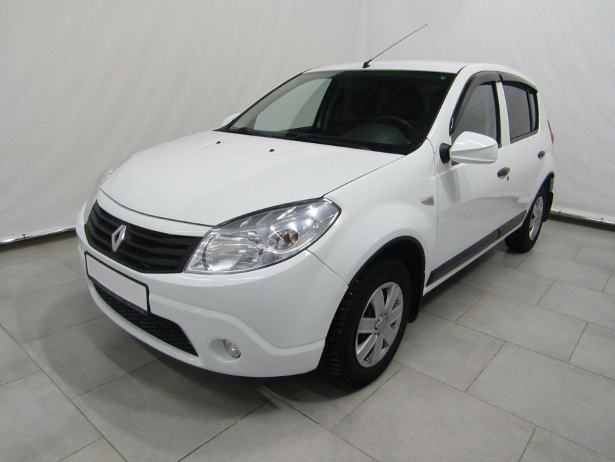 Renault Sandero 2010