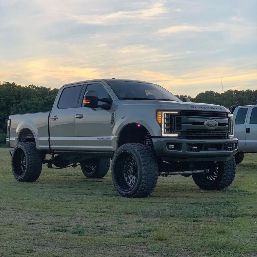 Ford f150 и Tundra