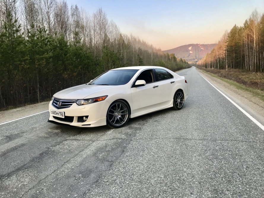 Honda Accord 9 Type s