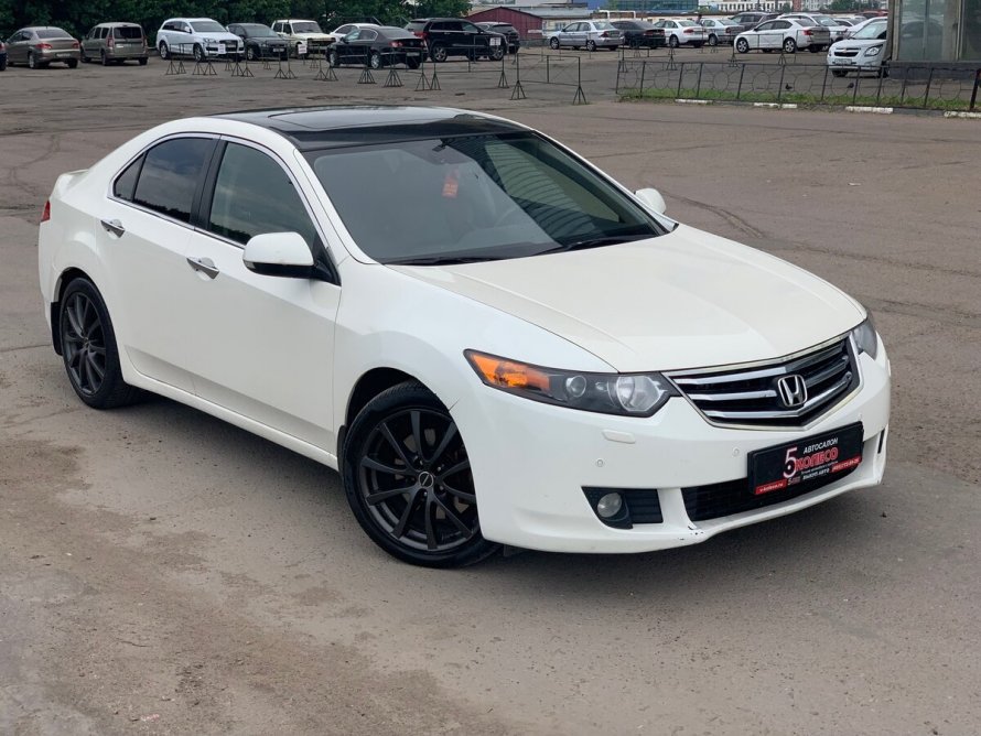 Honda Accord 2010 белый