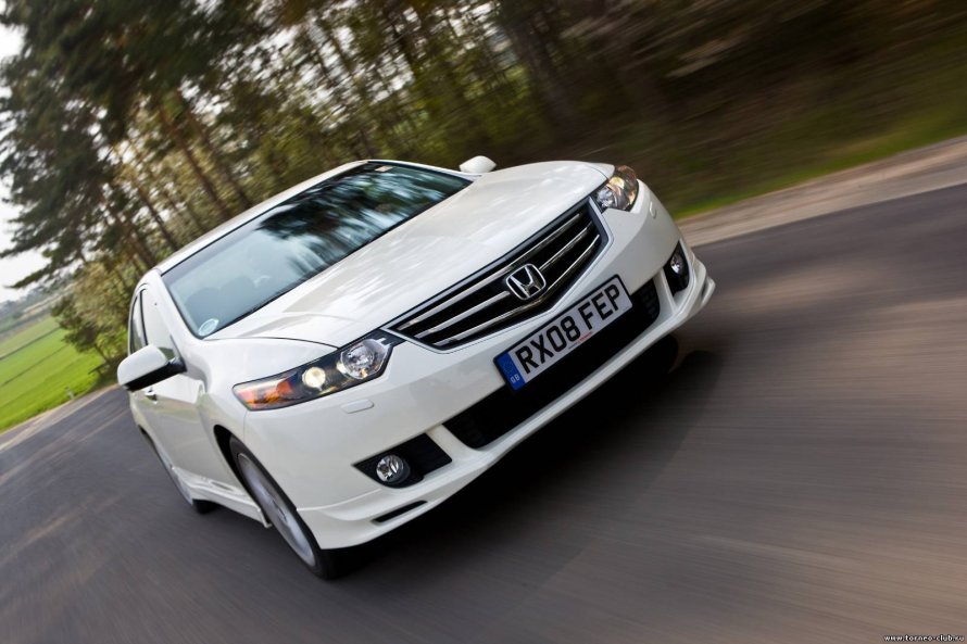 Honda Accord белая