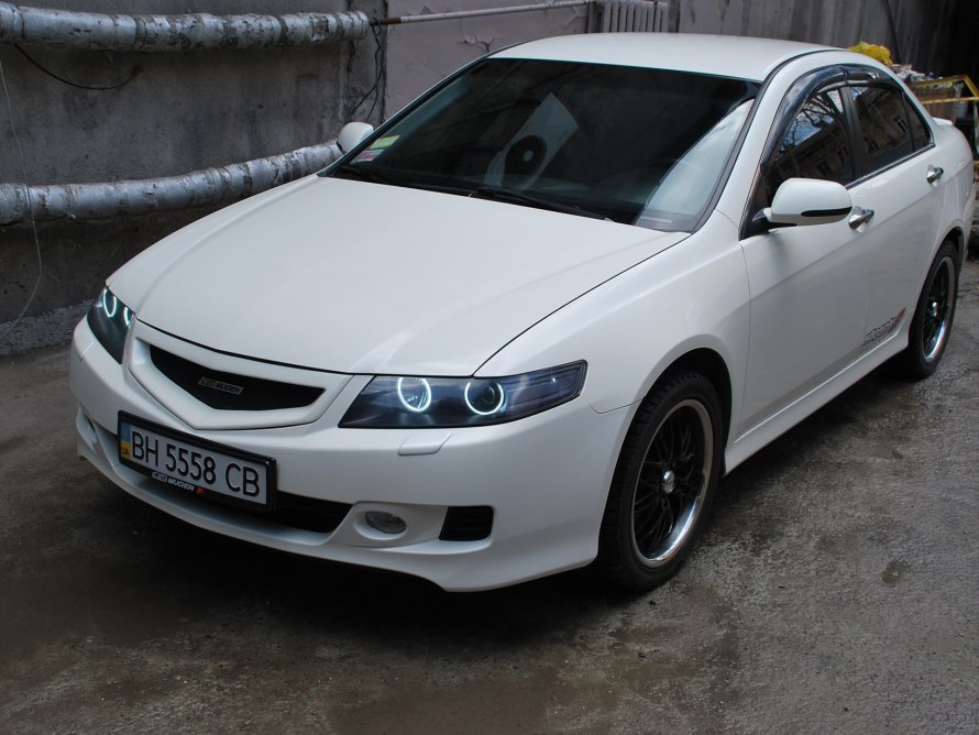 Honda Accord 8 белый матовый