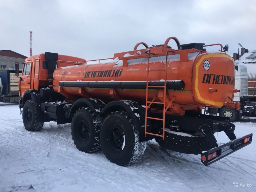 КАМАЗ 43118 бензовоз