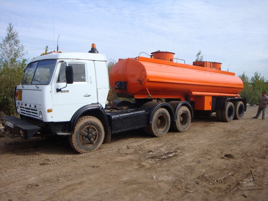 КАМАЗ 55111 бензовоз