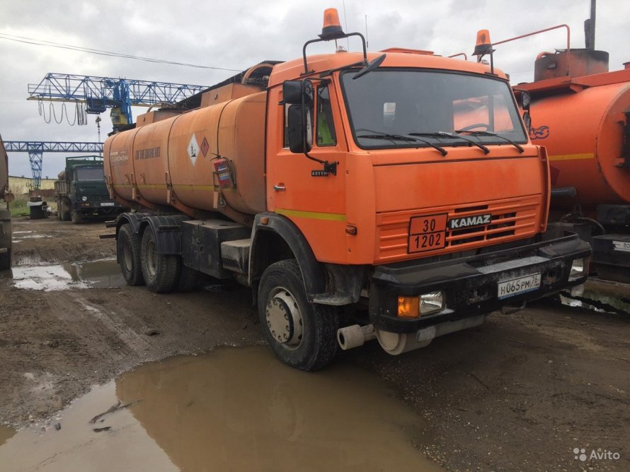 КАМАЗ 6520 бензовоз