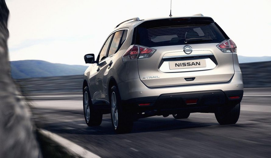 Nissan x-Trail t32 сзади