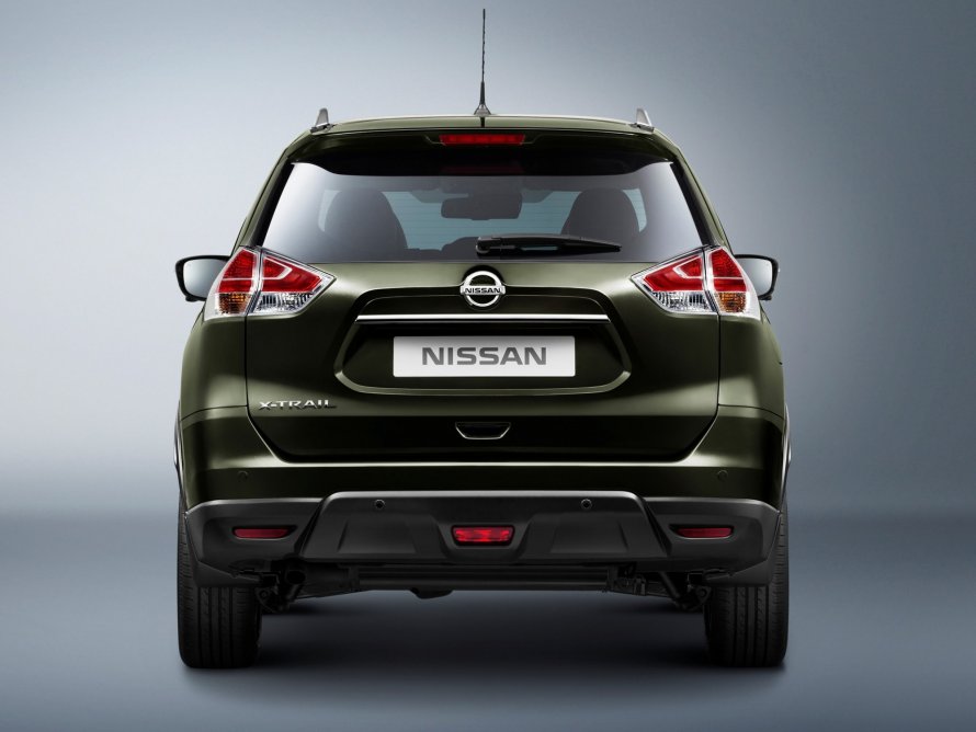 Nissan x-Trail t32 сзади