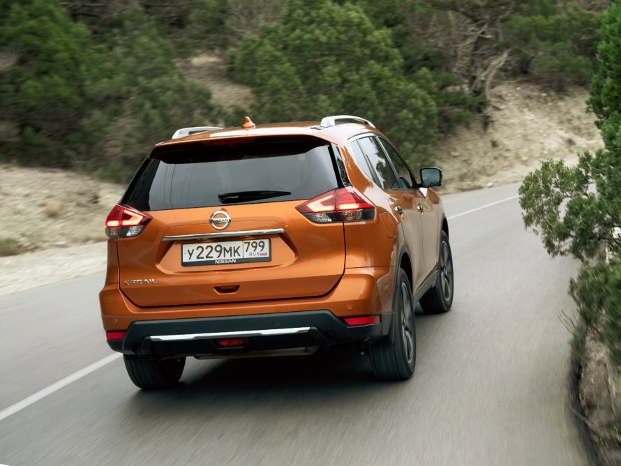 Nissan x Trail 2021 сзади