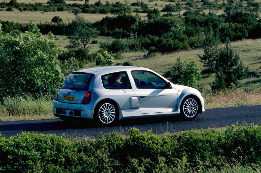 Невилл Renault Clio v6