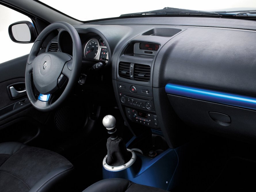 Renault Clio 2003 салон