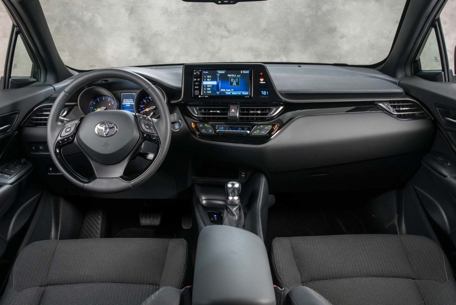 Тойота c-HR 2018 салон