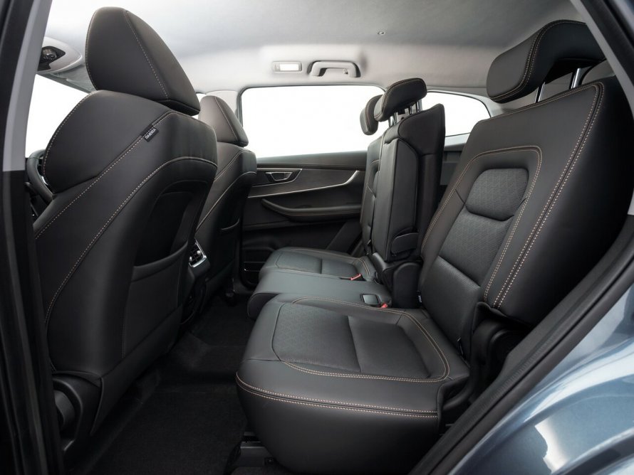 Chery Tiggo 8 салон