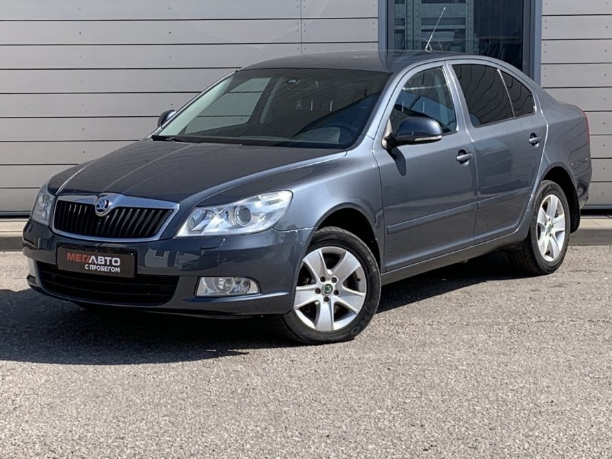 Skoda Octavia a5 серая