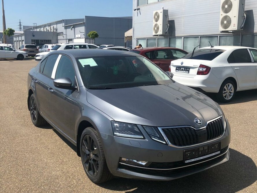 Skoda Octavia a8 черная