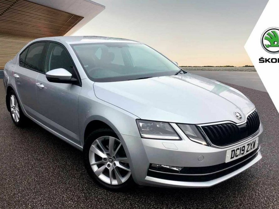 Skoda Octavia a8 серебристый