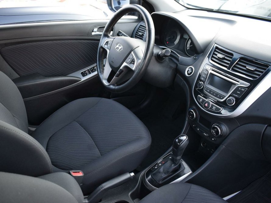 Hyundai Solaris 1
