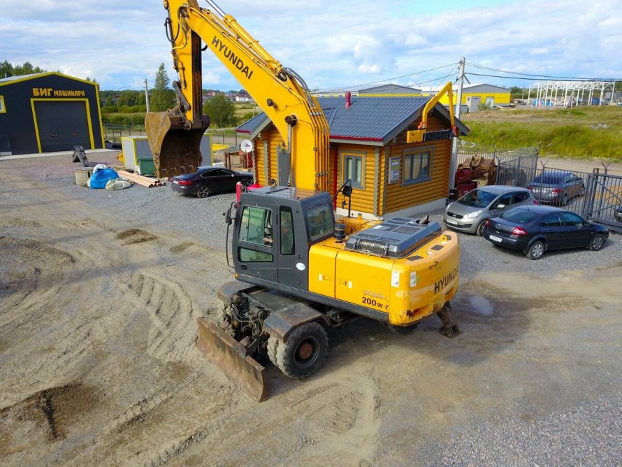 Экскаватор колёсный Hyundai r200w-7