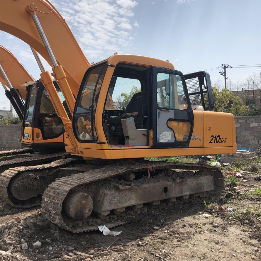 Экскаватор колесный Hyundai r60w-9s.