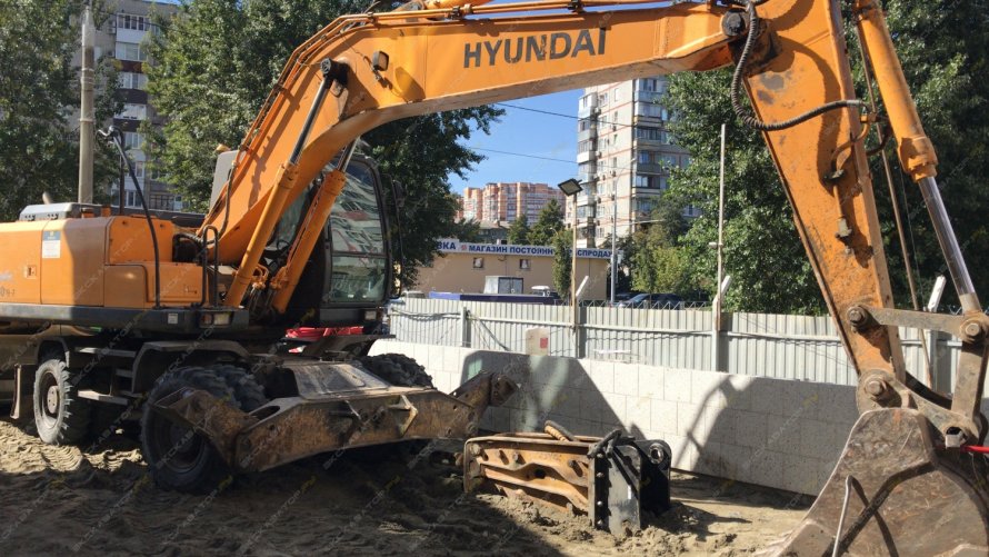 Hyundai 170-3