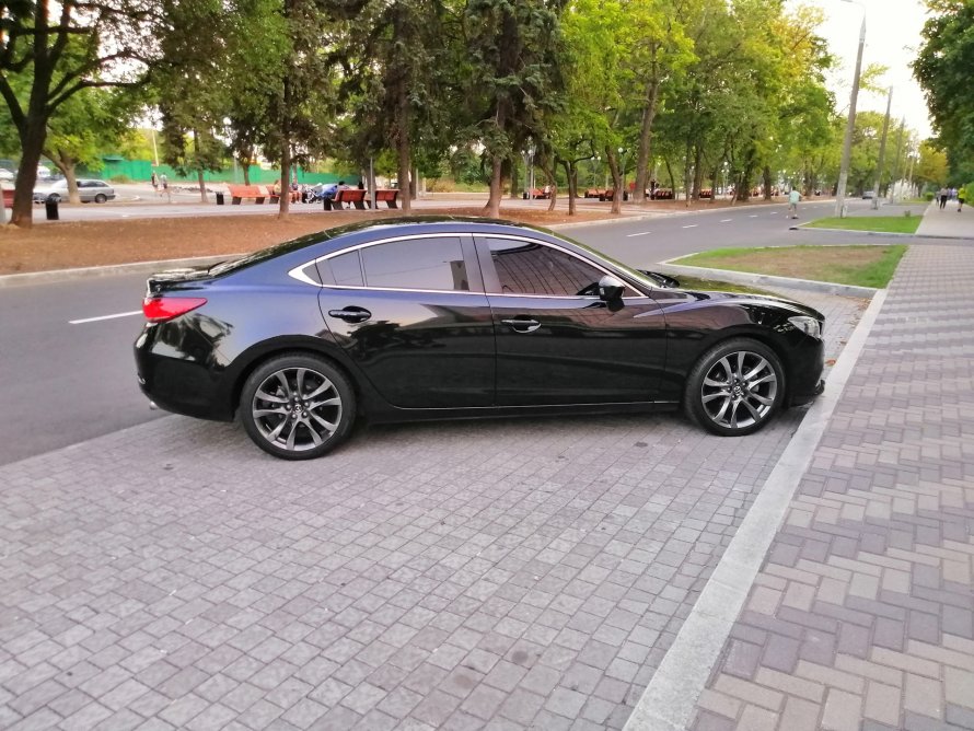 Mazda 6 r19 черная