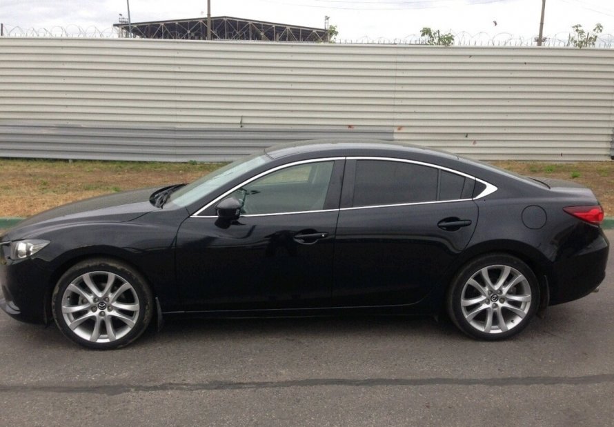 Mazda 6 2008 черная на литье