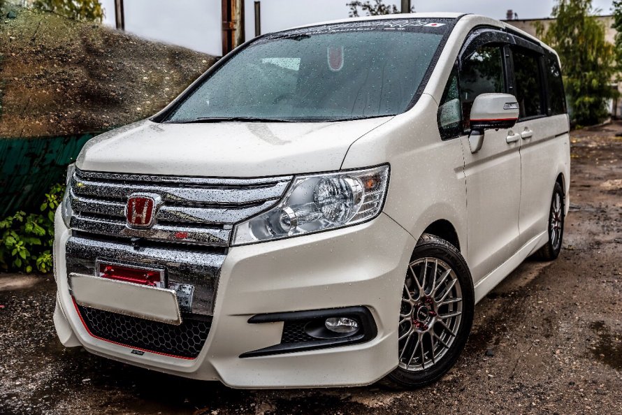 Honda Stepwgn 4