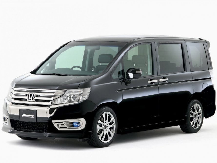 Honda Stepwgn rk1 2015
