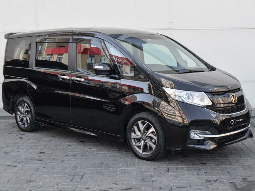 Honda Stepwgn spada 2015