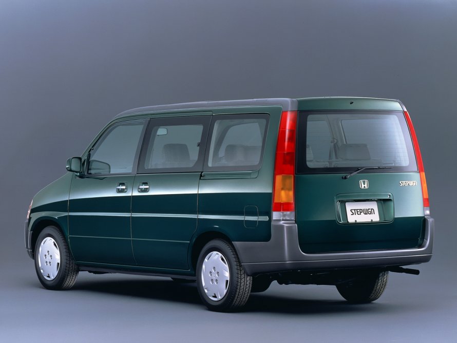 Минивэн Honda Stepwgn