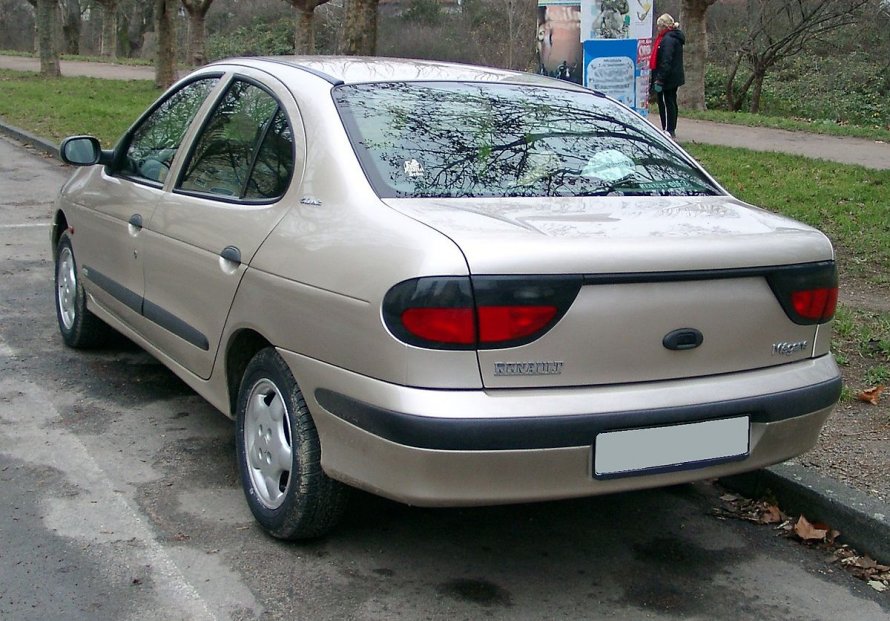 Рено Меган седан 2002