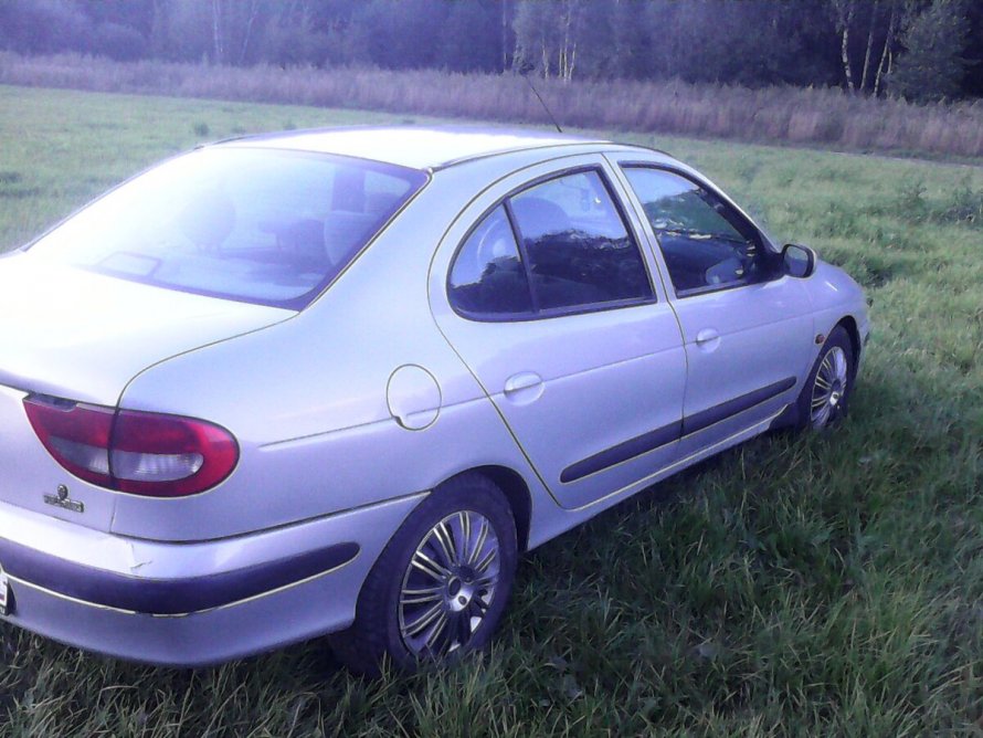 Рено Меган 1 2003 года