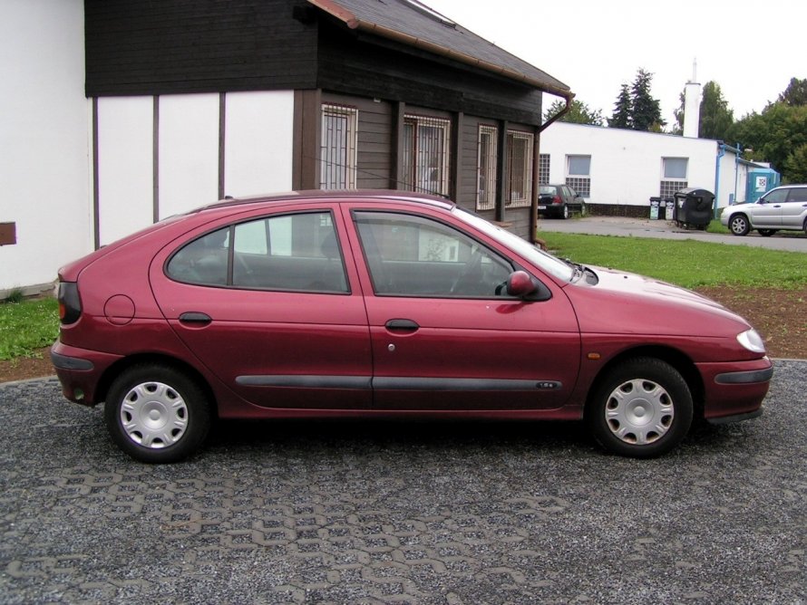 Рено Меган 1 2001