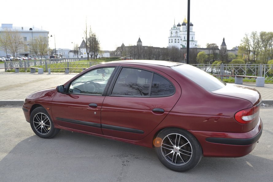 Рено Меган 1 2002г
