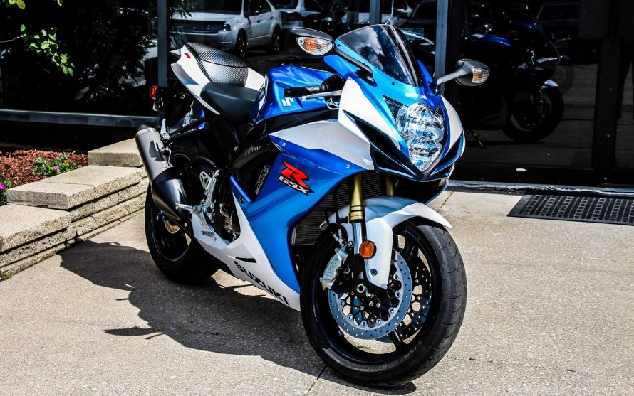Suzuki GSX-R 750