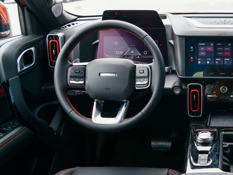 Китайский внедорожник Haval Биг дог салон