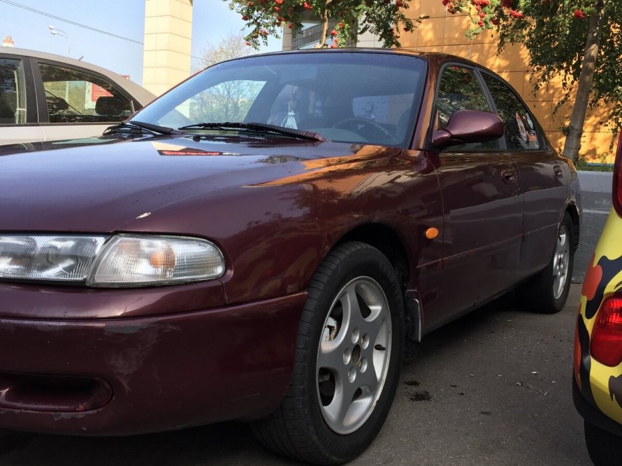 Mazda 626 ge седан