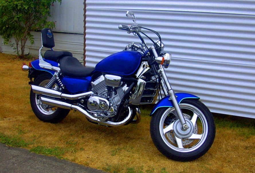 Honda Magna 750