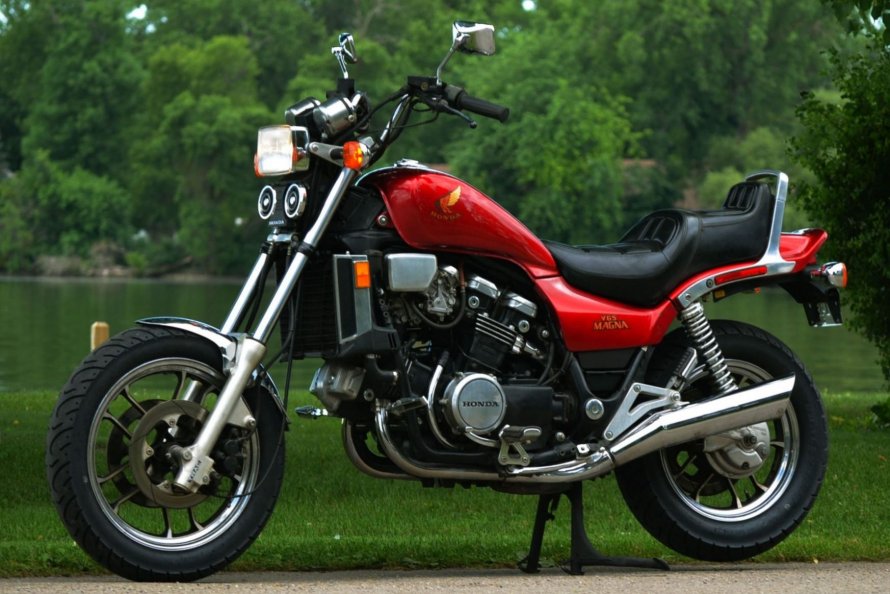 Honda Magna vf1100 v65