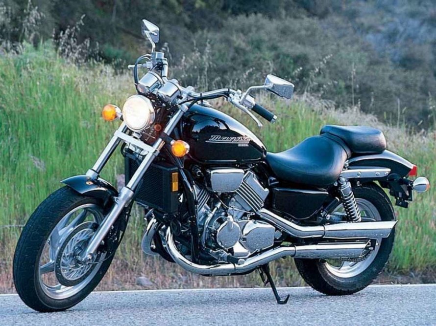 Мотоцикл Honda Magna 750