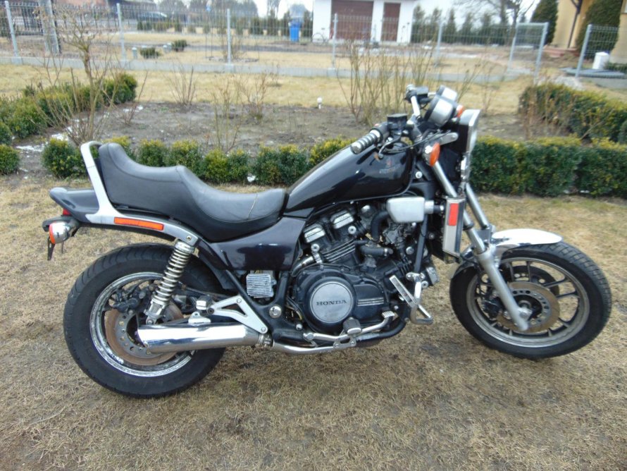 Honda Magna vf1100 Sabre