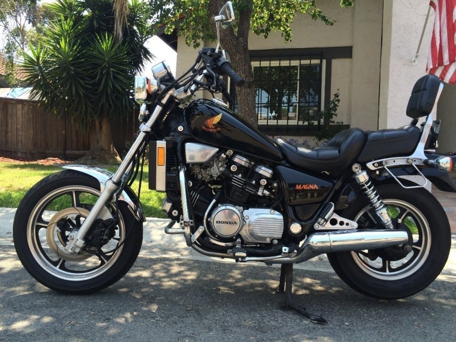 Honda super Magna v45