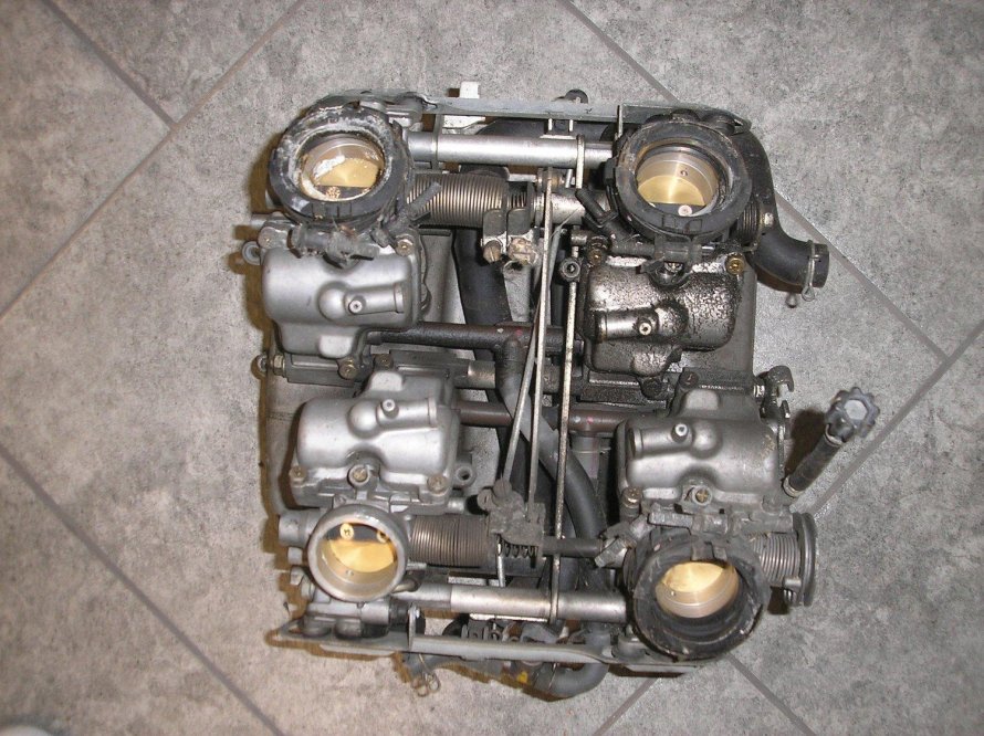 Карбюратора Honda Magna 750