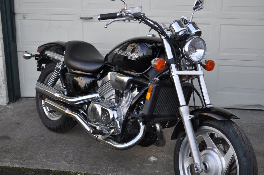 Honda Magna 2